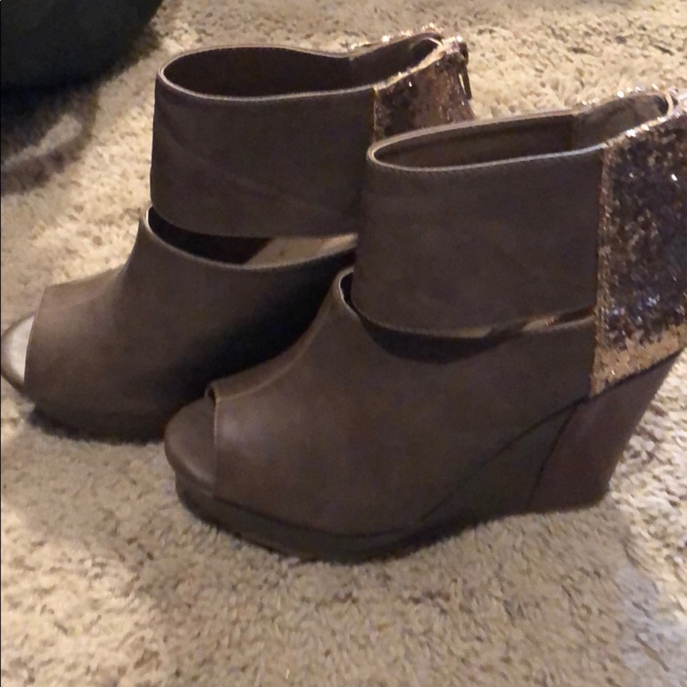 Wedges! Worn once!